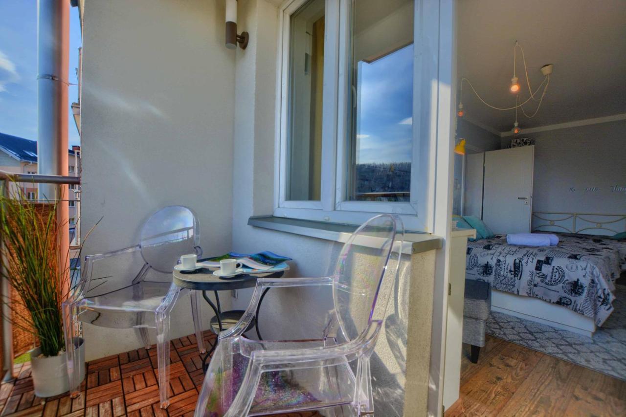 Apartament Zielona Mila Apartment Ustrzyki Dolne Exterior photo